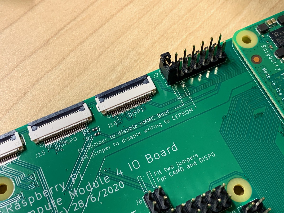 Raspberry flash. Raspberry Pi 4 EMMC. Флеш Raspberry. EMMC to SD Adapter. Raspberry Pi 4 подключение SSD.